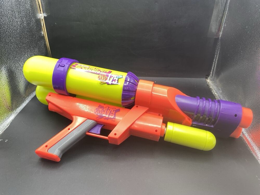 Vintage 1995 Larami Super Soaker XXP 175 Water Gun Dual Tank Tested Read !!!!